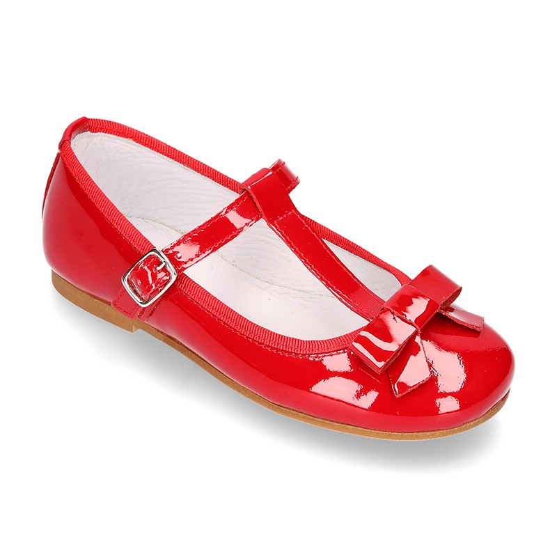 T-strap little Mary Jane shoes in RED patent leather. M040 | OkaaSpain