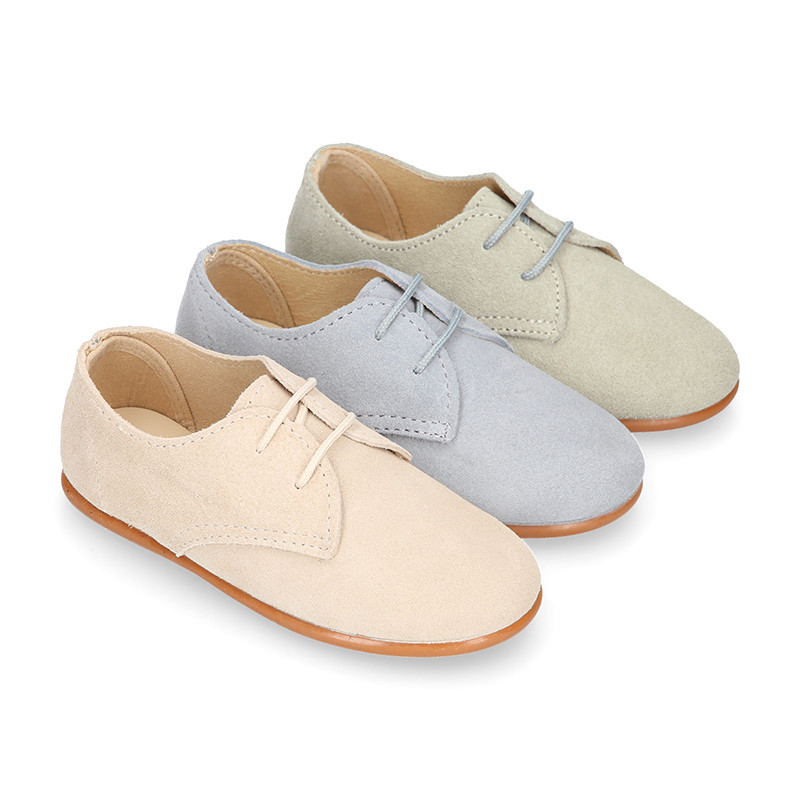 Oxford style kids shoes with shoelaces in suede leather in pastel 