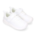 BAREFOOT Baby free children's sports shoes with elastic laces.