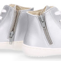 BAREFOOT Kids high Sneaker shoes with laces and side zipper.