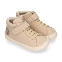 BAREFOOT Kids high Sneaker shoes with laces and side zipper.