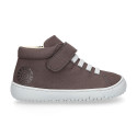 BAREFOOT Kids high Sneaker shoes with laces and side zipper.