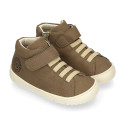 BAREFOOT Kids high Sneaker shoes with laces and side zipper.