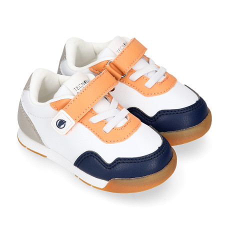 BAREFOOT TecnoBaby children's sports shoes with elastic laces.