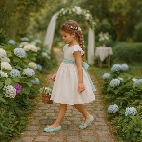 Bailarina niña con lazo en terciopelo de primavera verano.